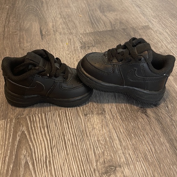 SOLD Nike Air Force 1 3c - Picture 3 of 4